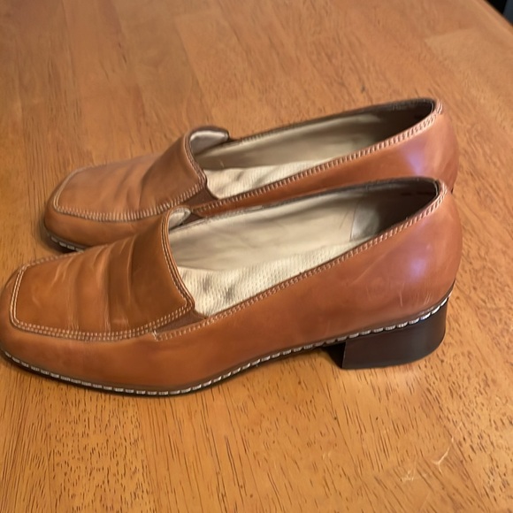 SoftWalk Tan Leather Loafers - Picture 4 of 8